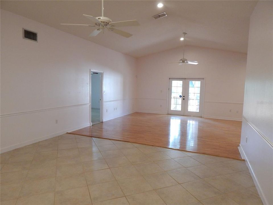 В аренду: $2,995 (3 спален, 2 ванн, 2004 Квадратных фут)
