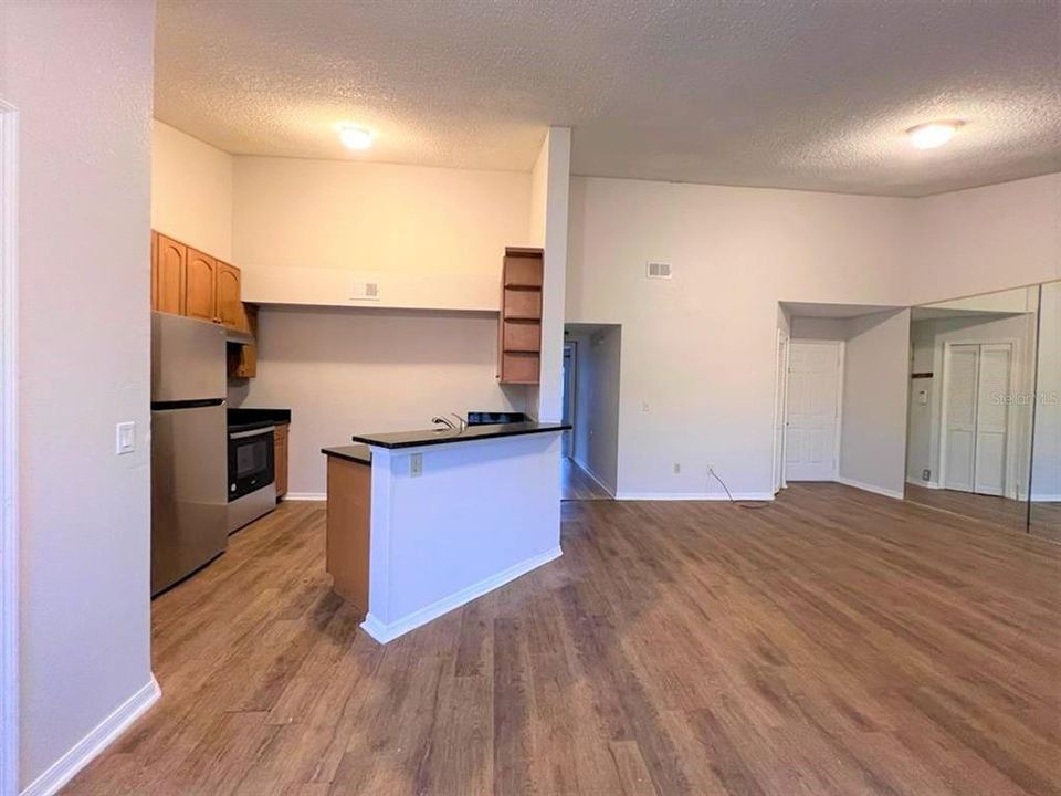 В аренду: $1,780 (3 спален, 2 ванн, 1263 Квадратных фут)