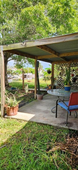 For Rent: $1,300 (2 beds, 1 baths, 850 Square Feet)