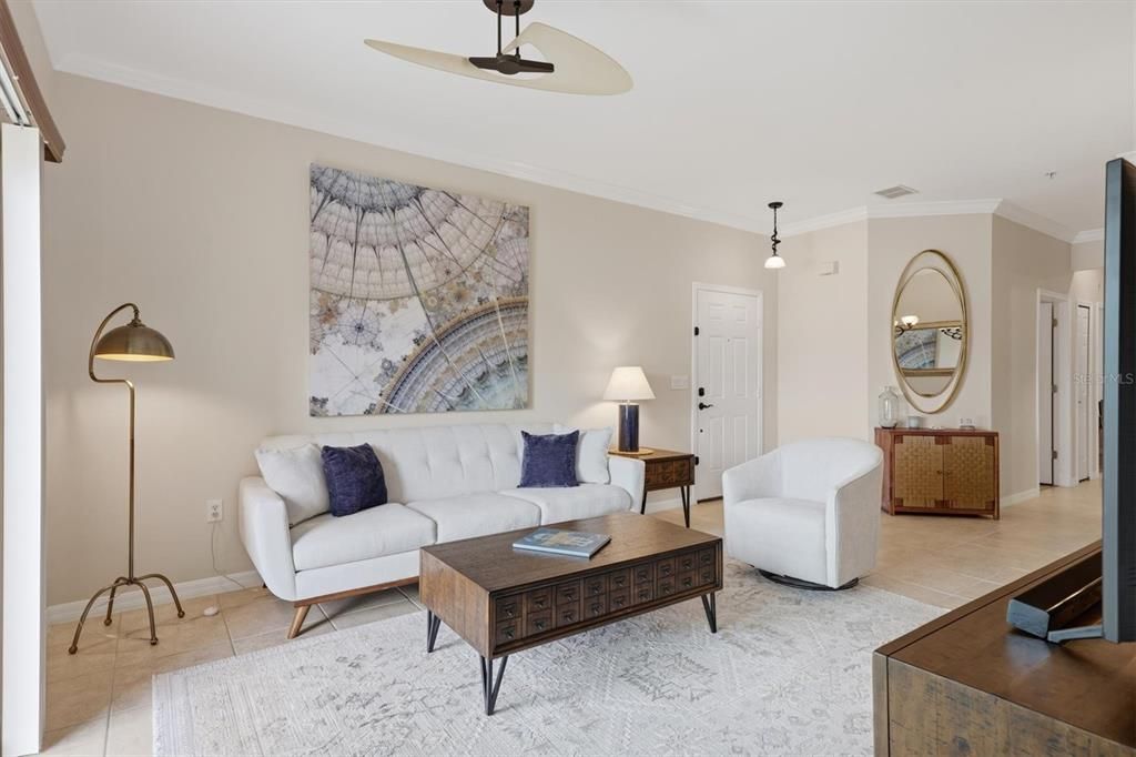 For Rent: $4,500 (3 beds, 2 baths, 1210 Square Feet)