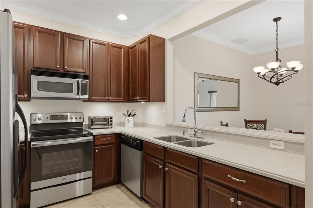 For Rent: $4,500 (3 beds, 2 baths, 1210 Square Feet)