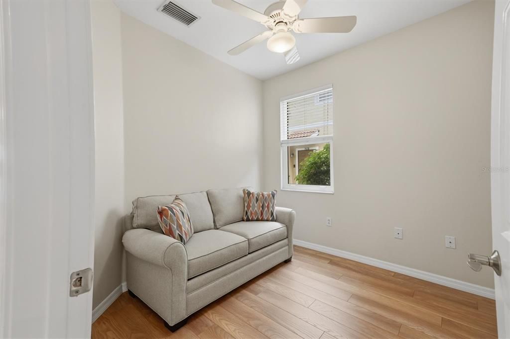 For Rent: $4,500 (3 beds, 2 baths, 1210 Square Feet)