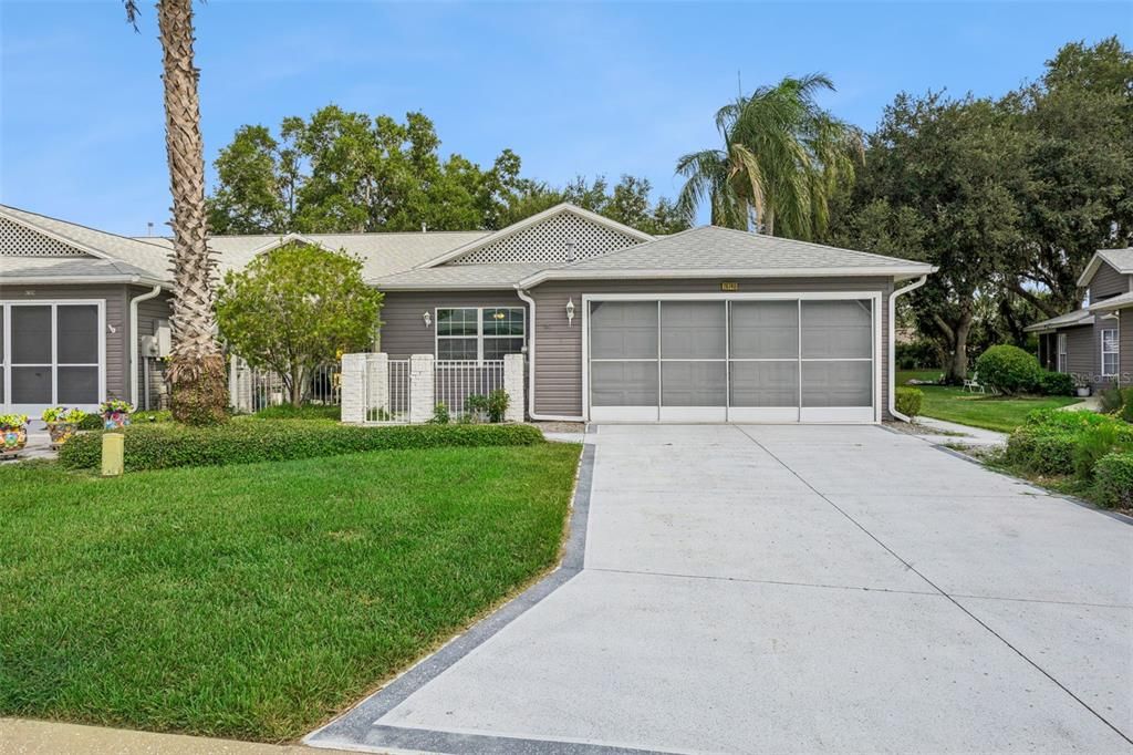 For Sale: $239,900 (2 beds, 2 baths, 1293 Square Feet)