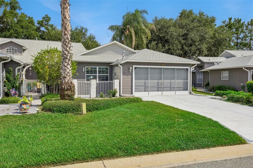 For Sale: $239,900 (2 beds, 2 baths, 1293 Square Feet)