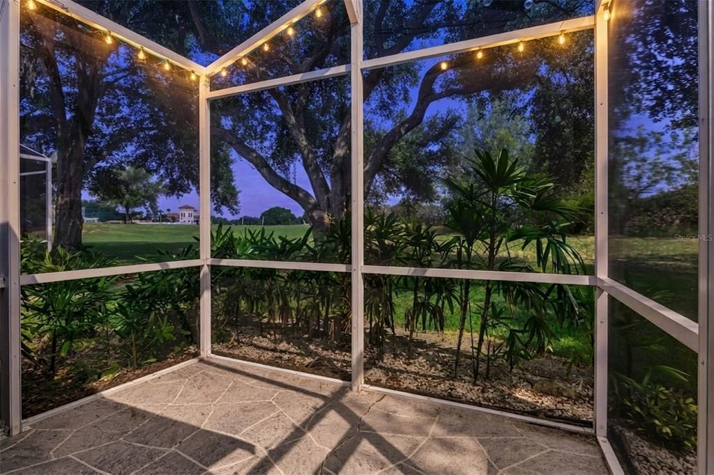 For Sale: $239,900 (2 beds, 2 baths, 1293 Square Feet)