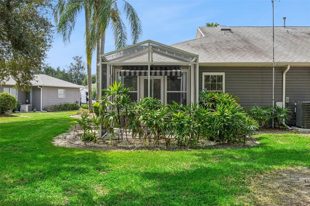 For Sale: $239,900 (2 beds, 2 baths, 1293 Square Feet)