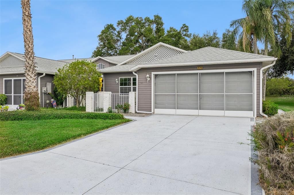 For Sale: $239,900 (2 beds, 2 baths, 1293 Square Feet)