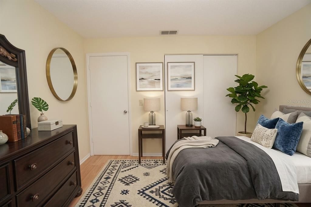 For Sale: $249,995 (2 beds, 2 baths, 1074 Square Feet)