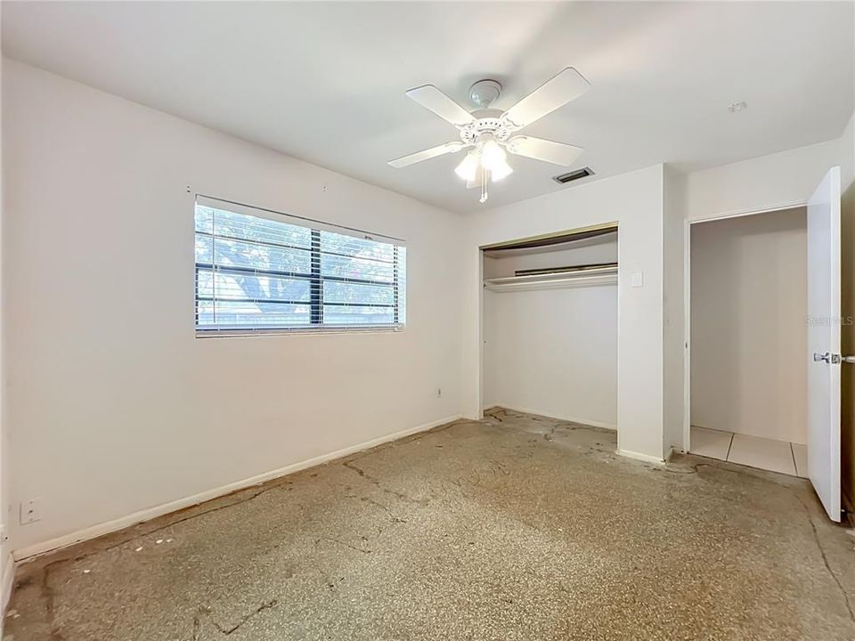 Activo con contrato: $700,000 (4 camas, 2 baños, 1756 Pies cuadrados)