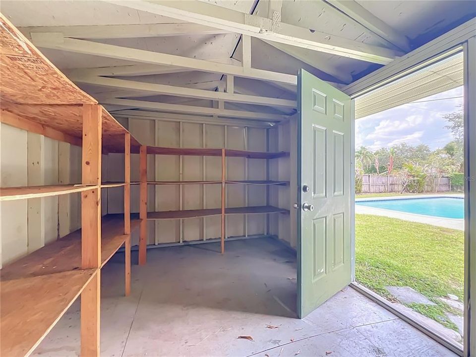 Activo con contrato: $700,000 (4 camas, 2 baños, 1756 Pies cuadrados)