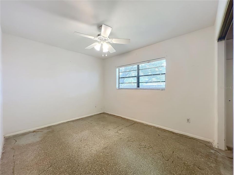 Activo con contrato: $700,000 (4 camas, 2 baños, 1756 Pies cuadrados)