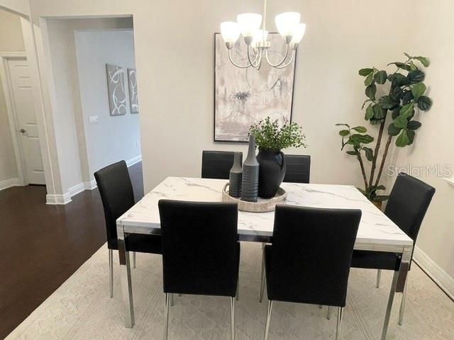 En Venta: $475,000 (3 camas, 2 baños, 1660 Pies cuadrados)