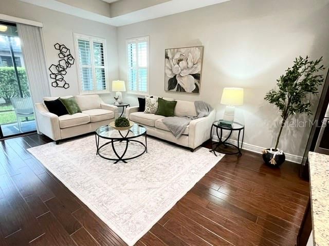 En Venta: $475,000 (3 camas, 2 baños, 1660 Pies cuadrados)