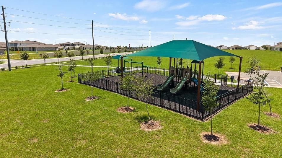 En Venta: $308,990 (4 camas, 2 baños, 2304 Pies cuadrados)