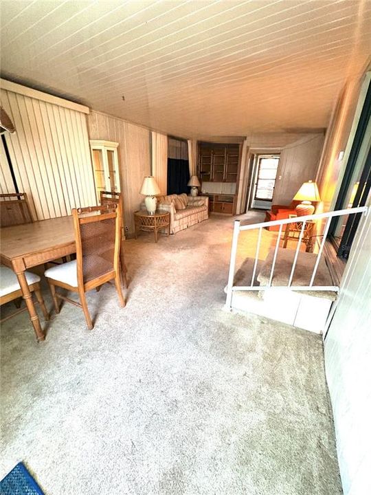For Sale: $62,500 (1 beds, 1 baths, 660 Square Feet)