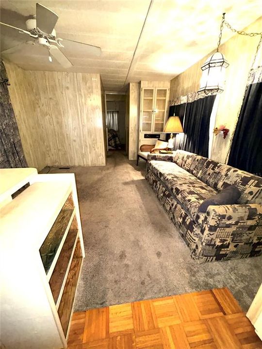 For Sale: $62,500 (1 beds, 1 baths, 660 Square Feet)
