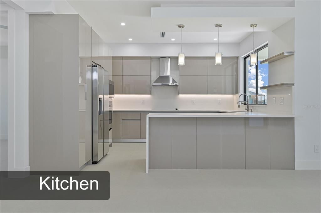 For Sale: $750,000 (3 beds, 3 baths, 1900 Square Feet)