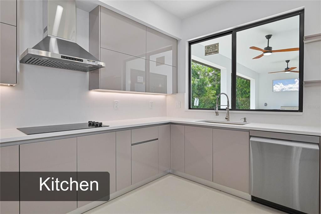 For Sale: $750,000 (3 beds, 3 baths, 1900 Square Feet)