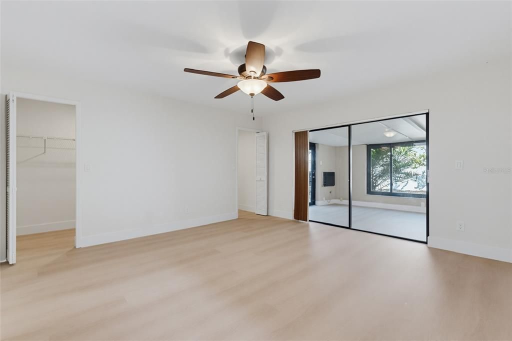For Sale: $389,999 (2 beds, 2 baths, 1698 Square Feet)
