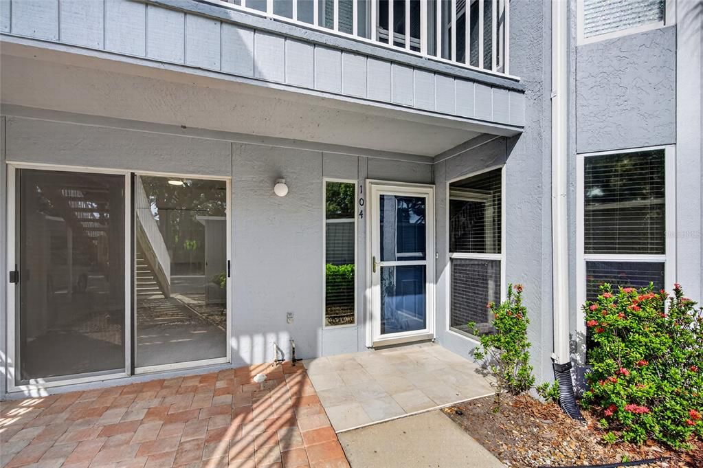 Activo con contrato: $195,000 (2 camas, 2 baños, 1211 Pies cuadrados)