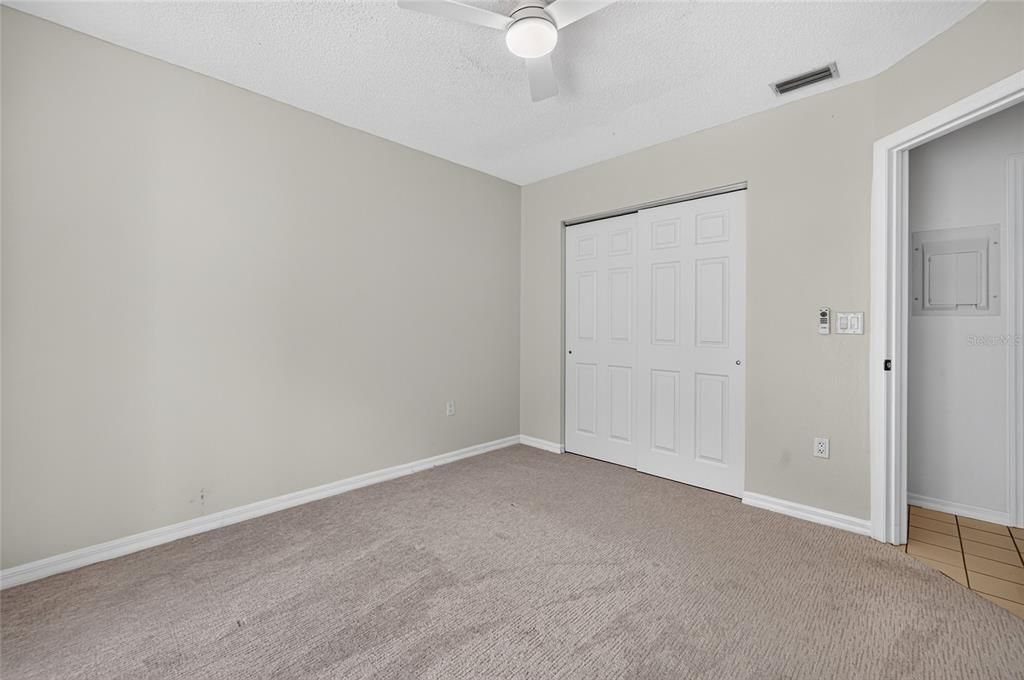 Activo con contrato: $195,000 (2 camas, 2 baños, 1211 Pies cuadrados)