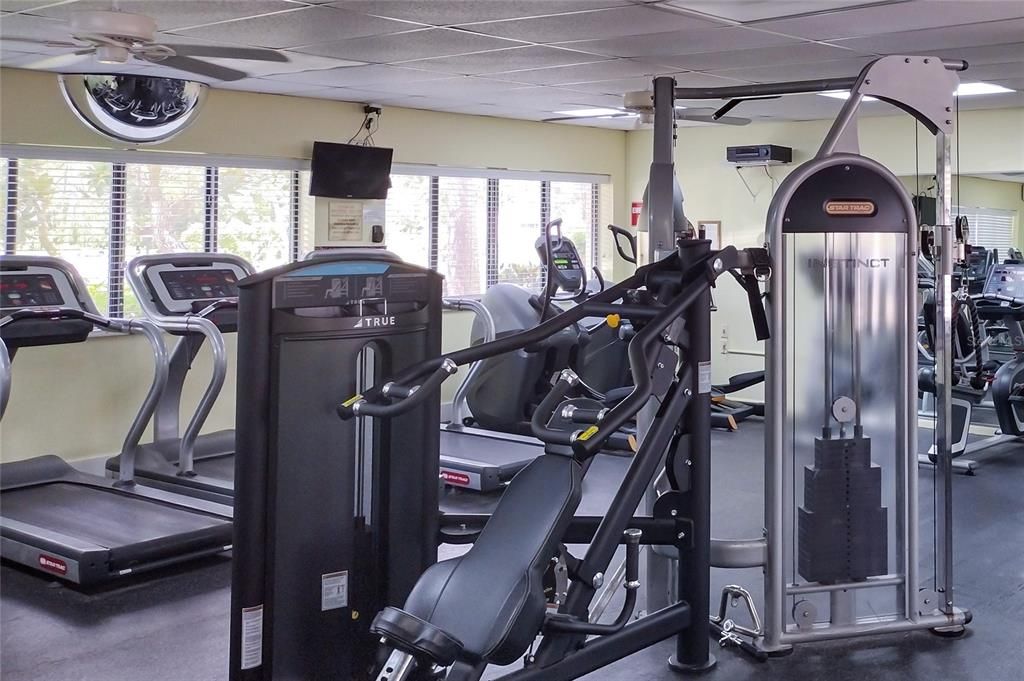 Activo con contrato: $195,000 (2 camas, 2 baños, 1211 Pies cuadrados)