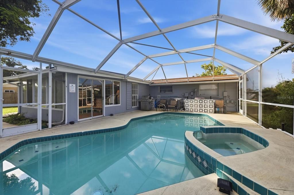 For Rent: $2,800 (3 beds, 2 baths, 1771 Square Feet)