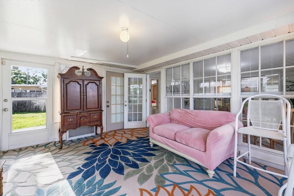 For Rent: $2,800 (3 beds, 2 baths, 1771 Square Feet)