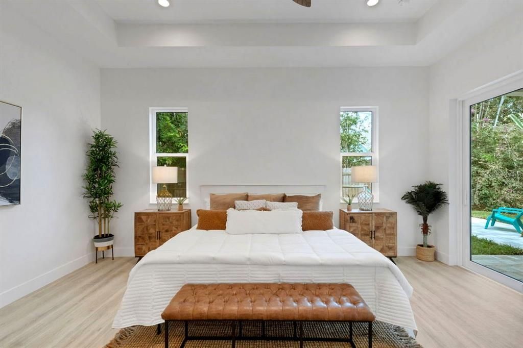En Venta: $1,350,000 (3 camas, 2 baños, 1960 Pies cuadrados)