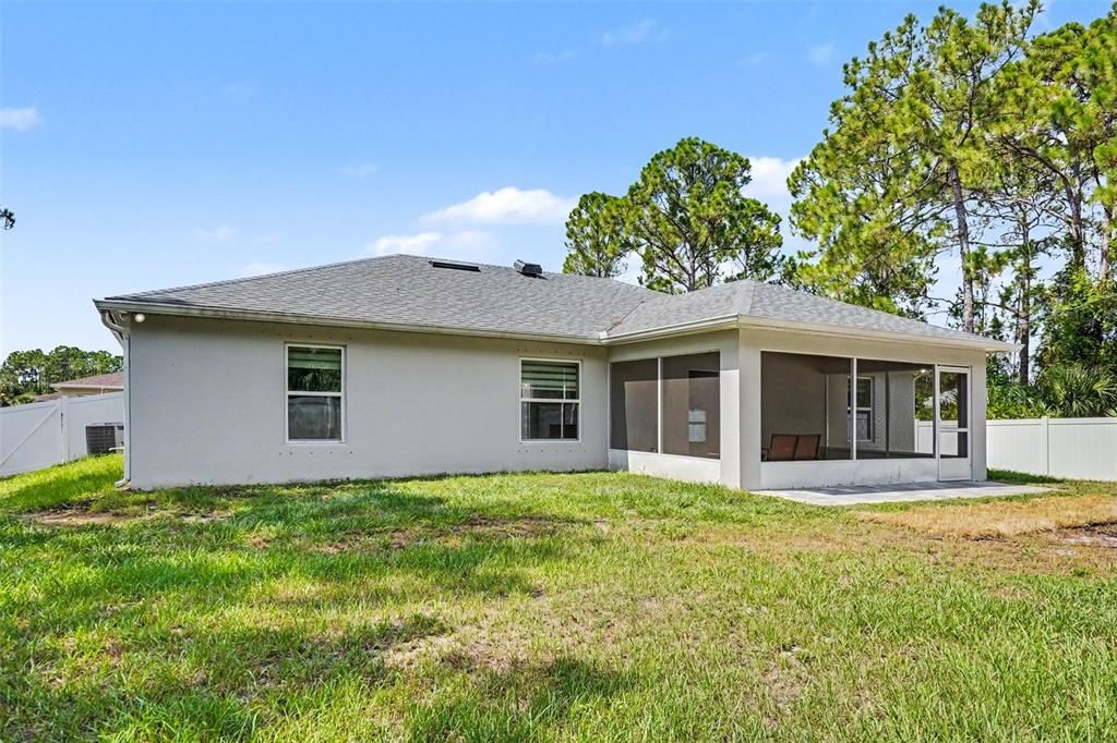 For Sale: $349,900 (3 beds, 2 baths, 1786 Square Feet)