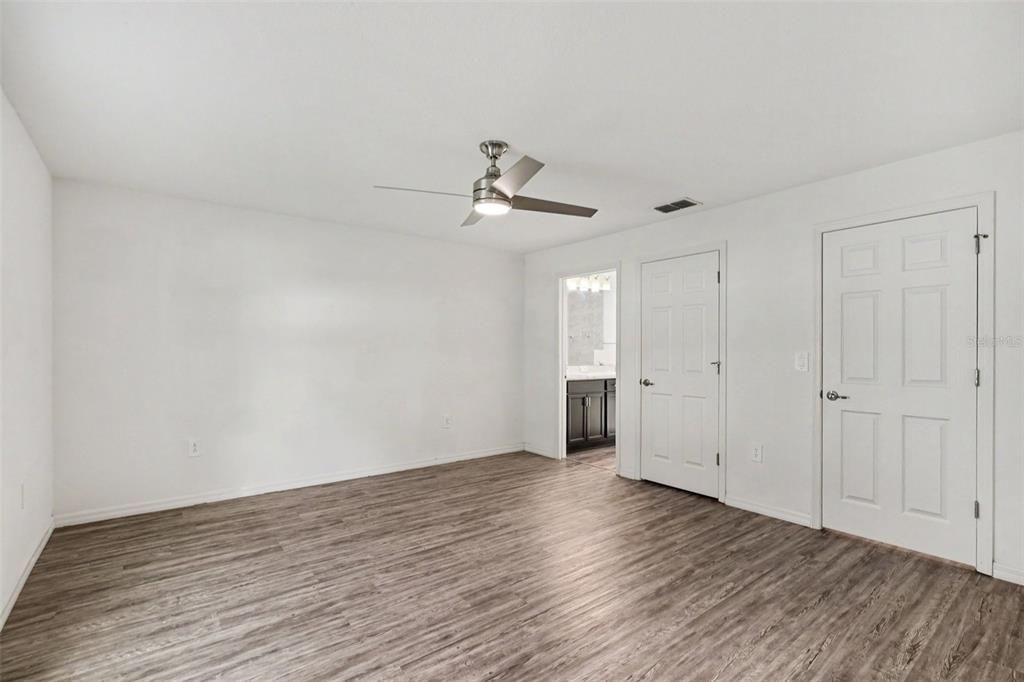 For Sale: $349,900 (3 beds, 2 baths, 1786 Square Feet)