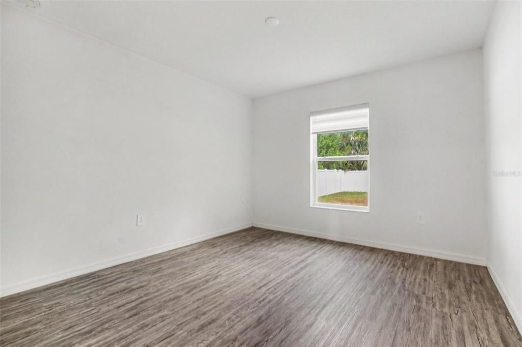 For Sale: $349,900 (3 beds, 2 baths, 1786 Square Feet)
