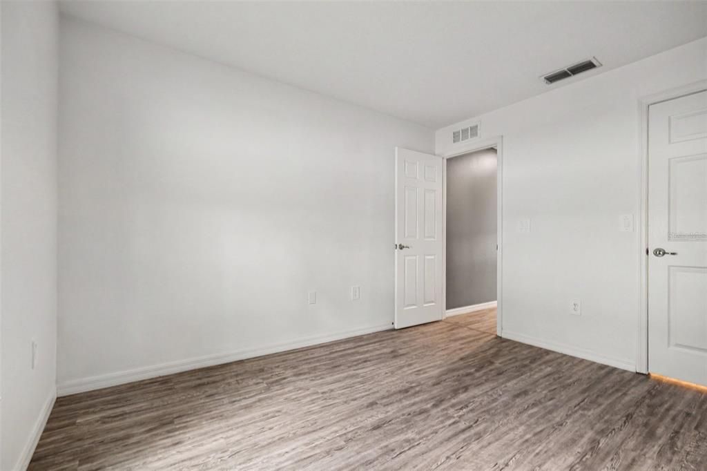 For Sale: $349,900 (3 beds, 2 baths, 1786 Square Feet)