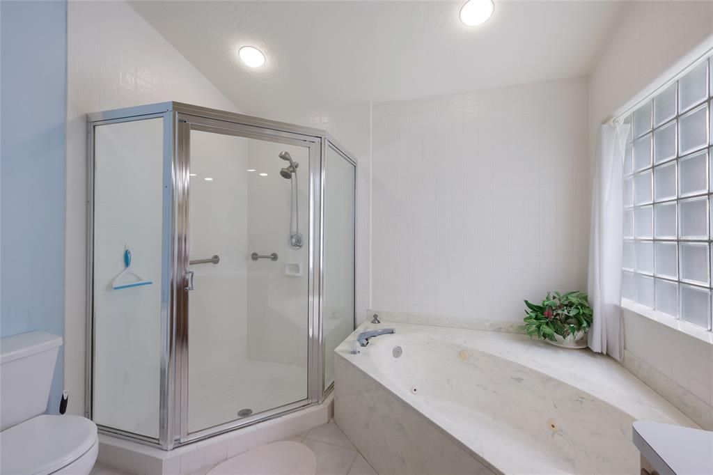 На продажу: $380,000 (3 спален, 2 ванн, 1469 Квадратных фут)