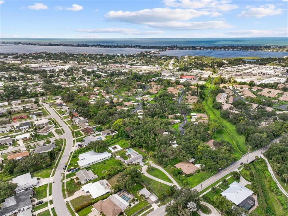 На продажу: $575,000 (3 спален, 1 ванн, 1719 Квадратных фут)