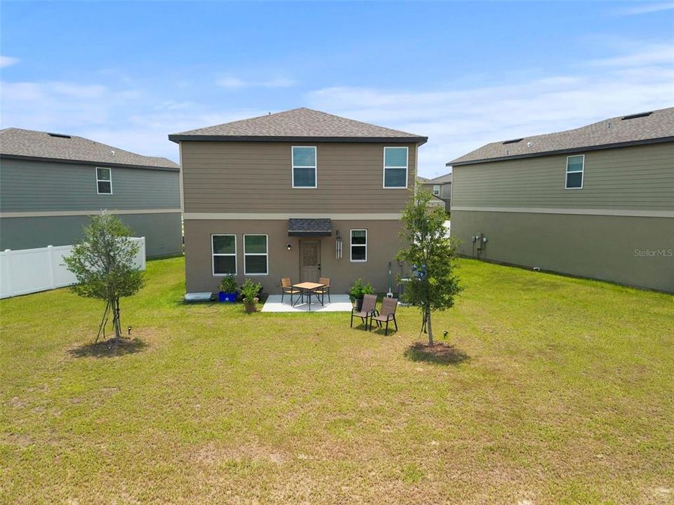 For Sale: $329,000 (3 beds, 2 baths, 1676 Square Feet)