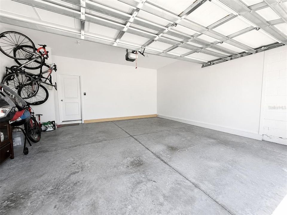 For Sale: $329,000 (3 beds, 2 baths, 1676 Square Feet)