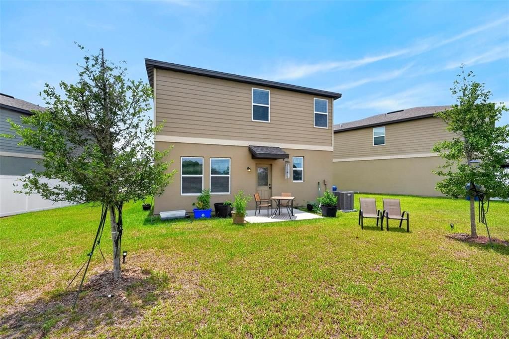 For Sale: $329,000 (3 beds, 2 baths, 1676 Square Feet)