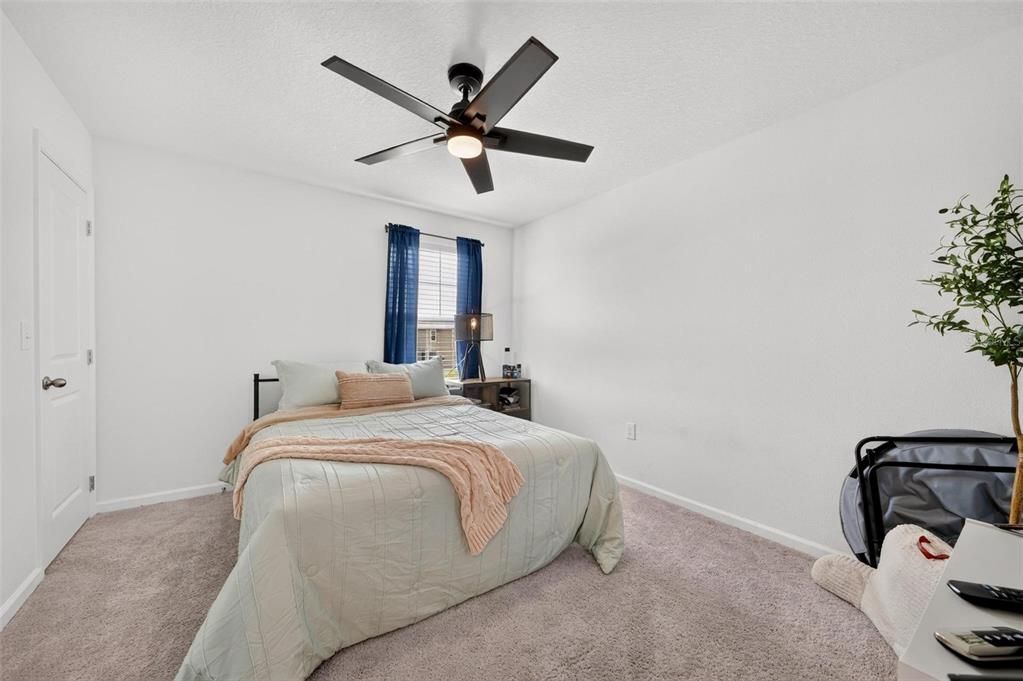 For Sale: $329,000 (3 beds, 2 baths, 1676 Square Feet)