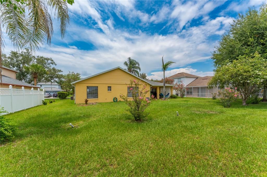 На продажу: $399,900 (3 спален, 2 ванн, 1797 Квадратных фут)