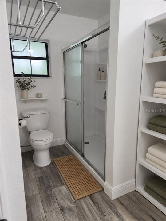 На продажу: $299,950 (3 спален, 2 ванн, 1446 Квадратных фут)