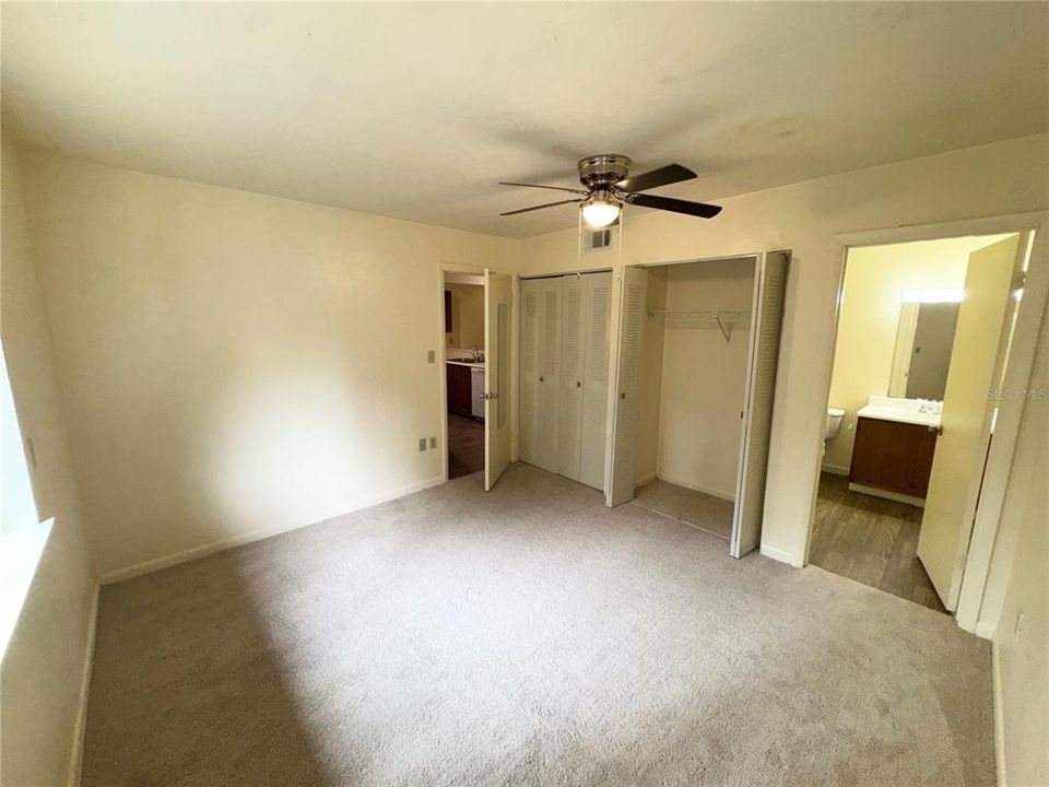 For Rent: $1,250 (2 beds, 2 baths, 874 Square Feet)