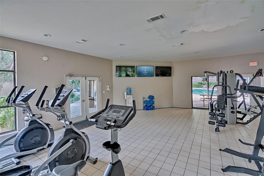 For Rent: $1,250 (2 beds, 2 baths, 874 Square Feet)