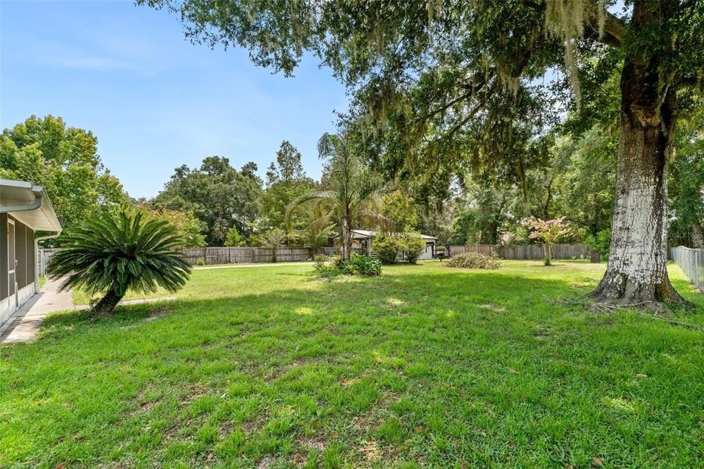 For Sale: $345,000 (3 beds, 2 baths, 1364 Square Feet)
