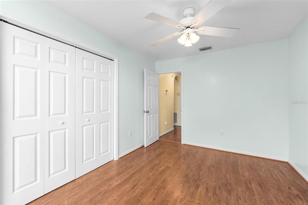 For Sale: $345,000 (3 beds, 2 baths, 1364 Square Feet)