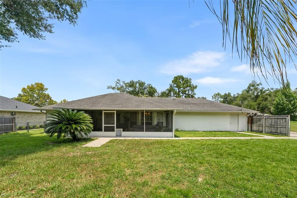 For Sale: $345,000 (3 beds, 2 baths, 1364 Square Feet)