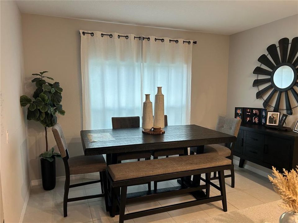 На продажу: $319,990 (3 спален, 2 ванн, 2019 Квадратных фут)