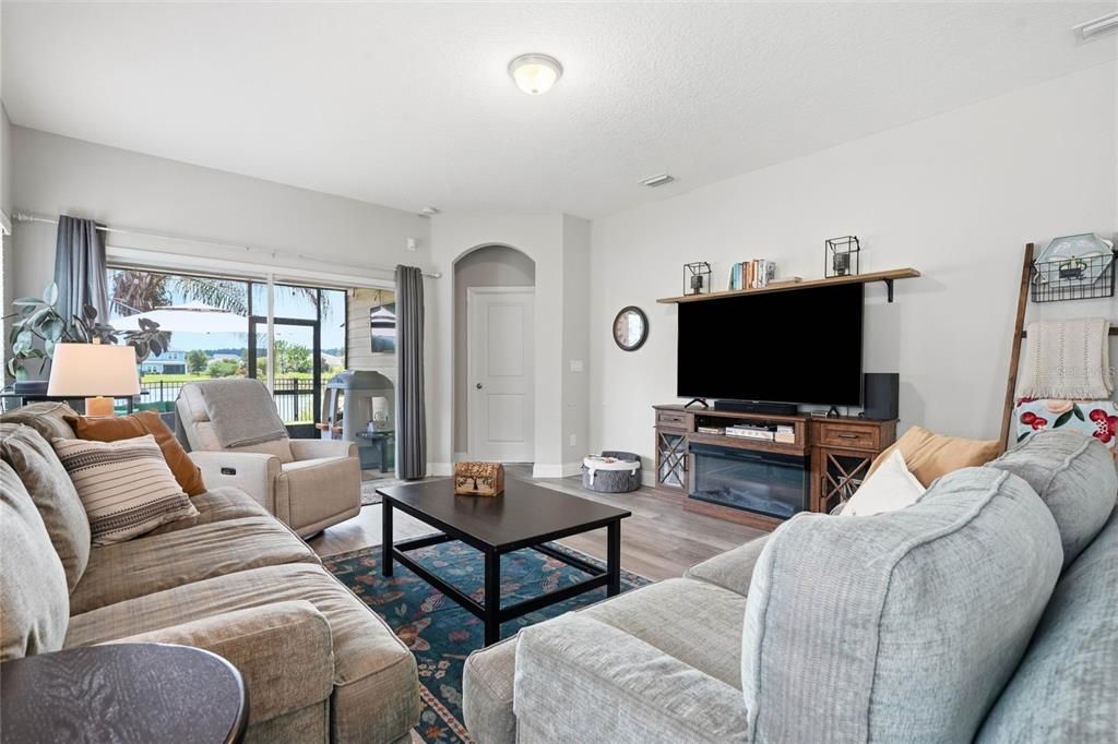 For Sale: $419,900 (3 beds, 2 baths, 1908 Square Feet)