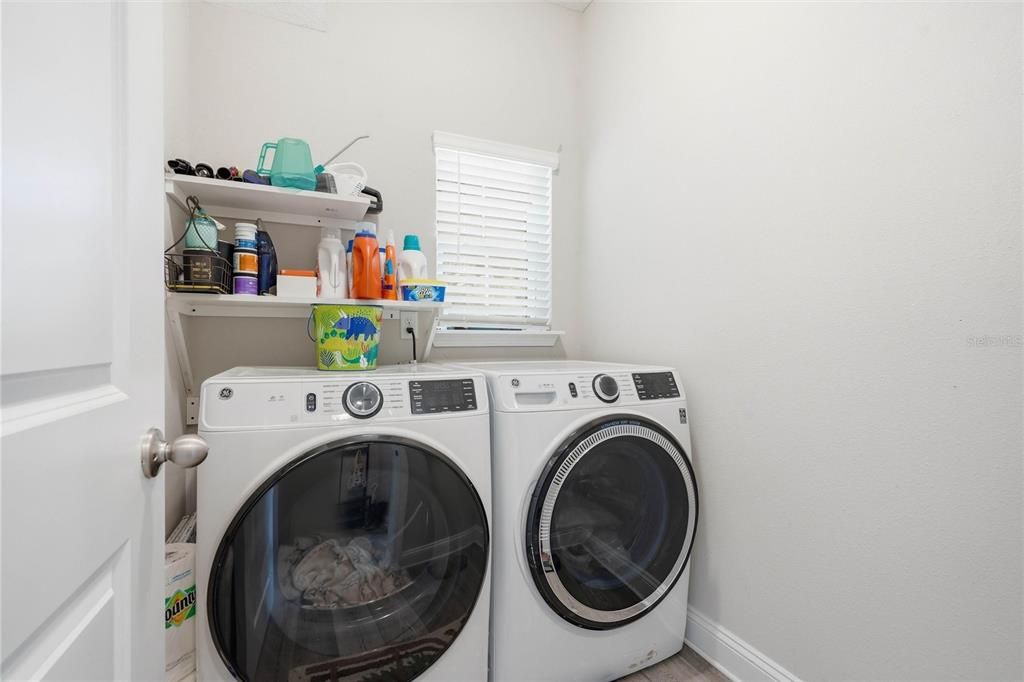 For Sale: $419,900 (3 beds, 2 baths, 1908 Square Feet)