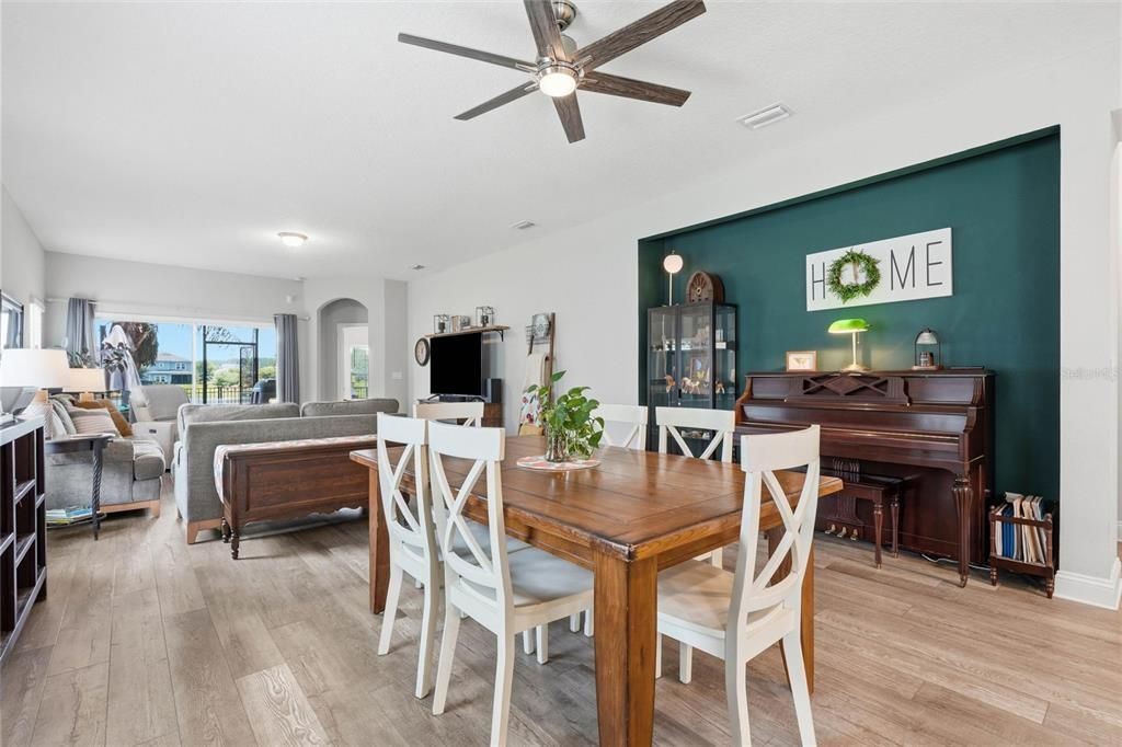 For Sale: $419,900 (3 beds, 2 baths, 1908 Square Feet)